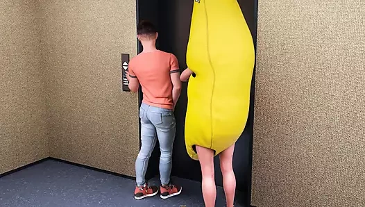 Breeze of Passion 15 Summer reklam kampanyası için banna paketini giydi