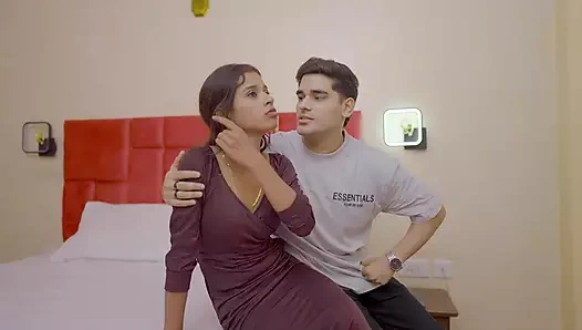 Evli kadın çok sert bir seksle şaşırttı tam Hintçe net ses