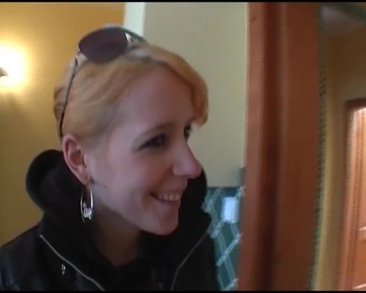 Sıska Alman sarışın amını ve götünü mahvediyor