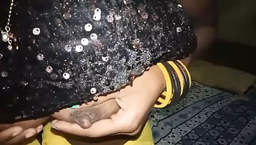 Aaj tina ne pahli baar apne devar ji ka lund liya or uske sath apni piyas bujhai