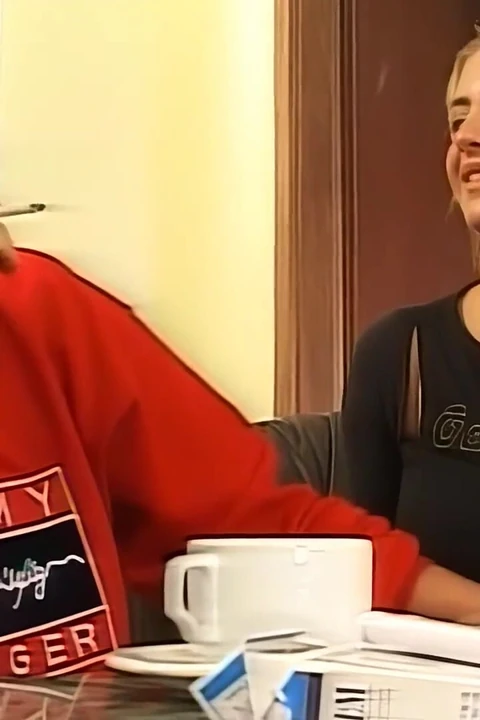 Vahşi açık Havada Sikişiyor Ve Sert Sakso Çekiyor