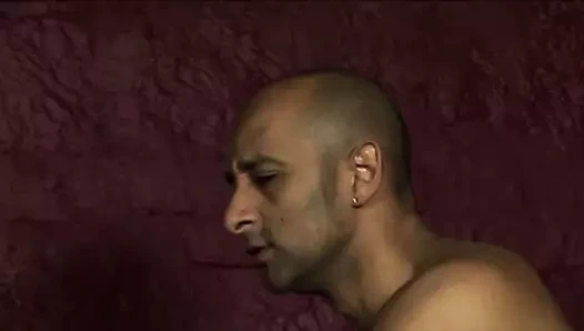 Ham sikişte büyük yaraklı baskın cilt ustası