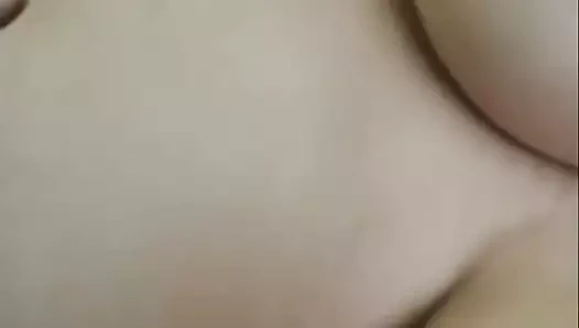 Telefonla benimle dalga geçen kız