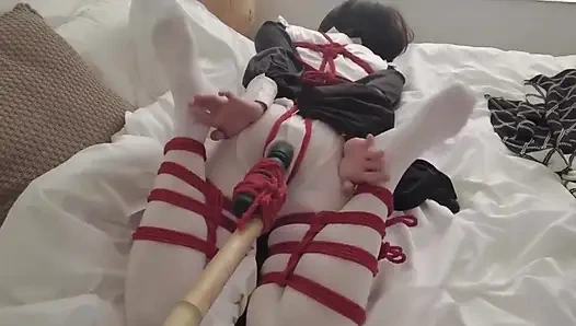 Mz17 - kırmızı iple bağlı beyaz çoraplı bir rahibe, deniz kısıtlaması