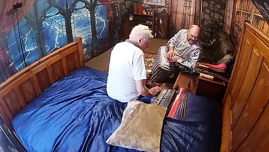 Lanista Bear ve Tawseman ile ilgilendikten sonra.