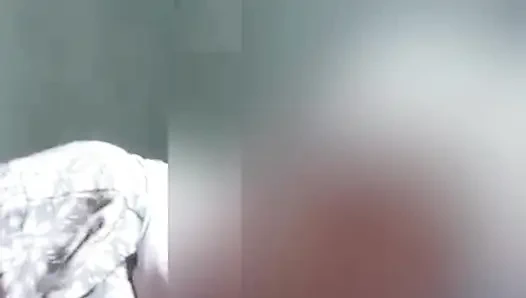 A Teacher Who Doesn't Want to Be Seen in the Movie