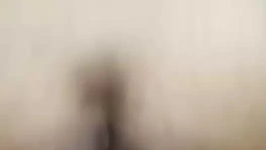 Büyük götlü kız arkadaş ateşli sese biniyor