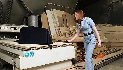 Fabrika eğlencesi: makinesi ile çifte penetrasyon