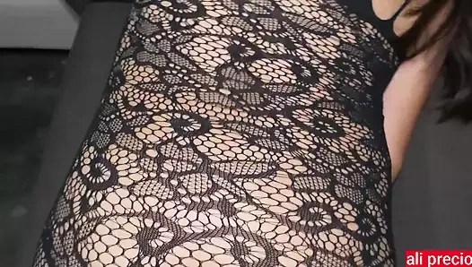 Tüm büyük dildonun küçük amcığıma nasıl gittiğini izle