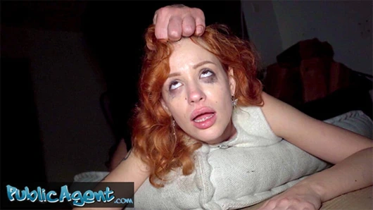 Public Agent Ginger saçlı bebek yarağımın her yerine fışkırtıyor