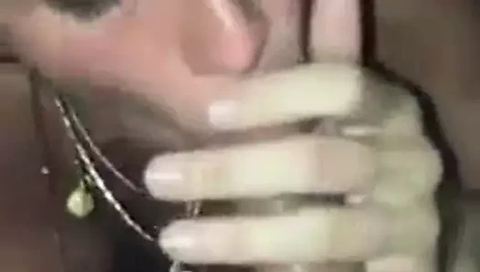 FEZ DE TUDO COM O PAU NA BOCA