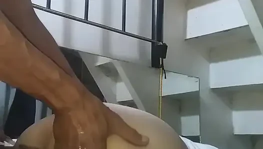 Onu karıma getiren tatmin edici amcık