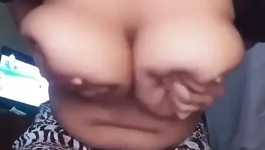 Bebeğim, sadece onları yüzüne sürtmek istiyorum...