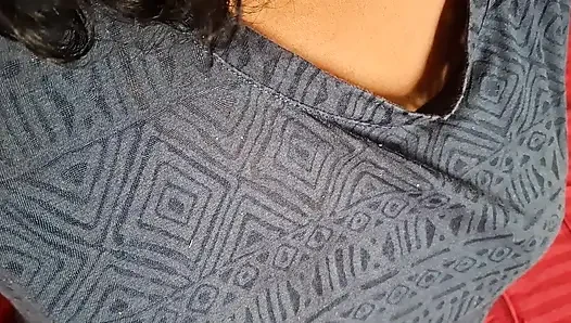 Hintli evli kadın fantezi anı çok seksi