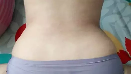 Asyalı kız arkadaşımla köpek