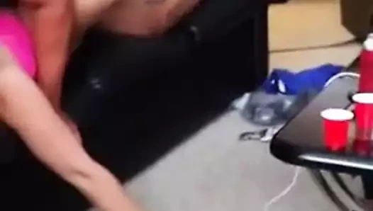 karısını izlemek