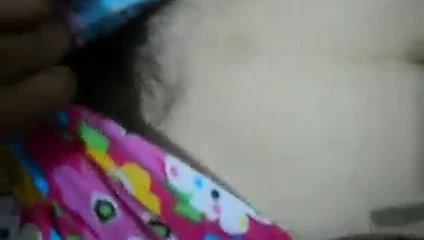 evde eski sevgilisini okşadım