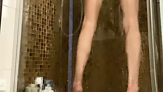 genç sürtük kız mastürbasyon yapmak içinde duş