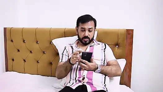 Bir ofis patronu ofiste terfi için bayan Collegue ile sikişiyor