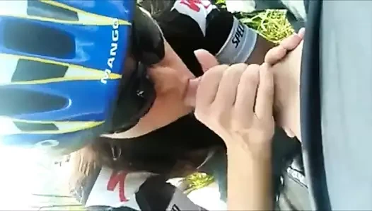 Motorcu sakso eğlencesi