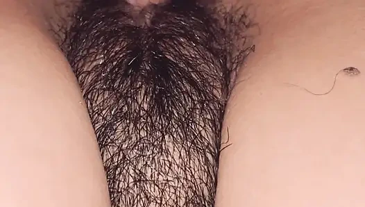 Genç üvey kız kardeş her zaman flört ediyor