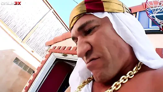 Çarpıcı piliç Jenaveve Jolie Marco Banderas ile maceracı sikişiyor