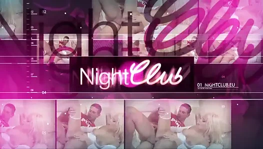 Milf Anal richtig heftig in der Dusche genommen