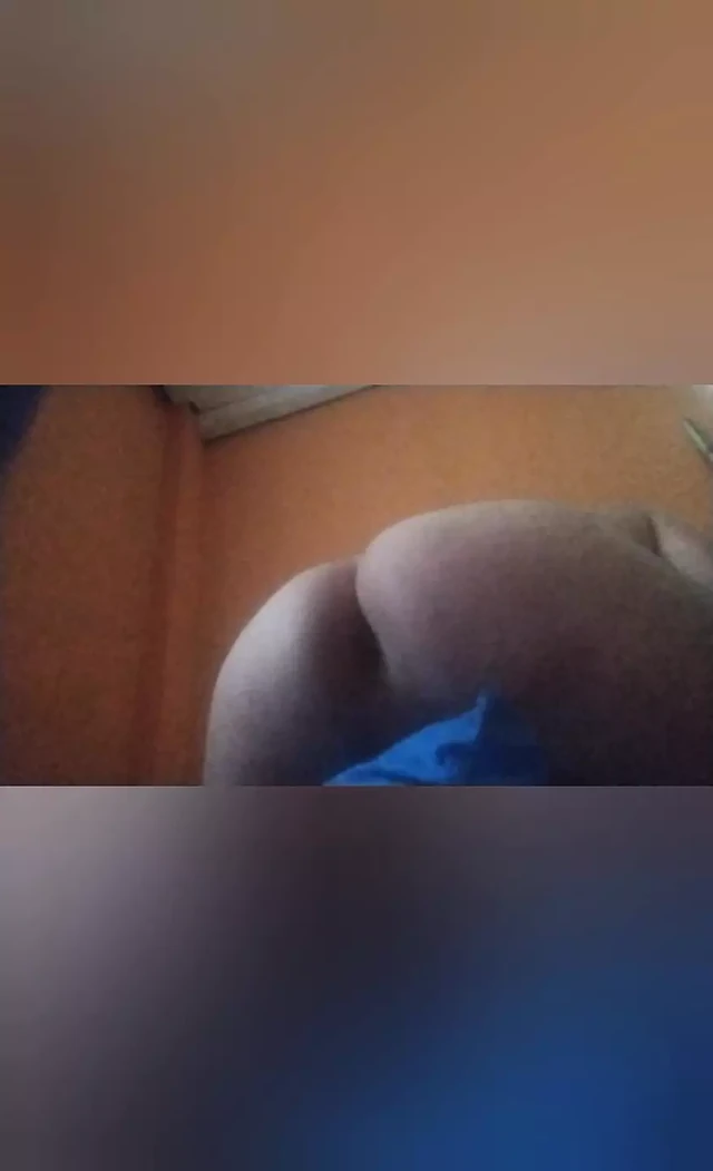 Tombul göt evde tek başına
