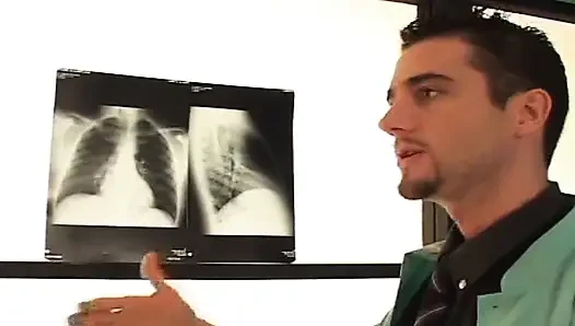 Hastalara anal seks yapmasına izin veren bir Fransız hemşire