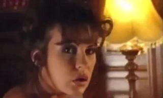 Donna ewin tamamen çıplak