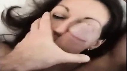 Yüzünde simüle et