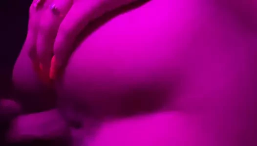 Bir yabancı beni becerdi ve ağzıma verdi