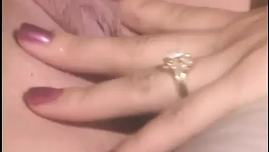 Порно наблюдение за молодыми пиздами лесбиянки с пирсинговенной киской обожают лизать клитор