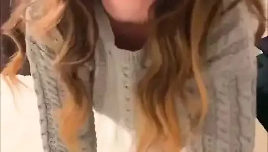 Sıcak milf istiyor için yutmak boşalmak