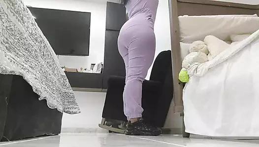 İri güzel hemşire amatör kamera tarafından kaydedildi