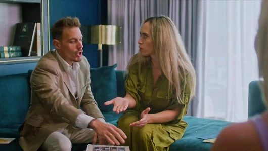 Orta yaşlı seksi kadın - anal sekse aç şehvetli Savannah yeni damadı baştan çıkarıyor