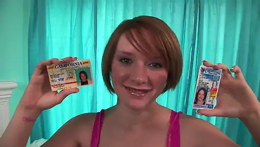 Seksi genç kız bakış açısıyla ırklararası bir adam tarafından sikiliyor