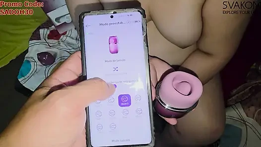 Svakom'un "klitty" ile tüm deliklerimi emiyor ve yalıyorum çok lezzetli