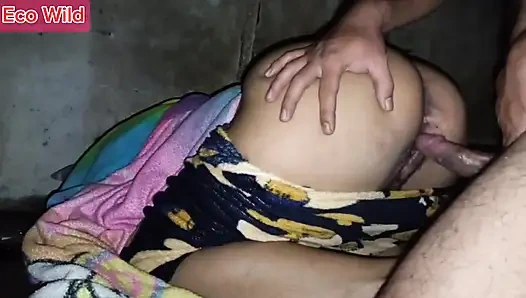 Üvey kuzenimi külot giymezken yakaladım ve onu siktim