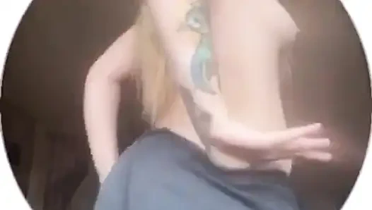 Virtila bir yabancıyla sohbet edin.