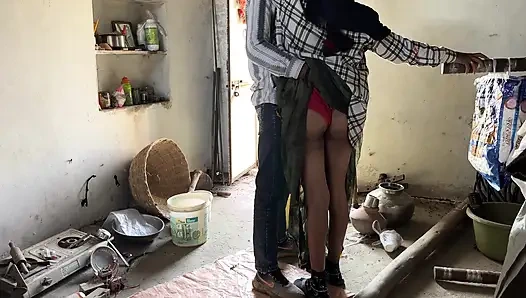 Desi girlfriend ki chudai tight pussy full video