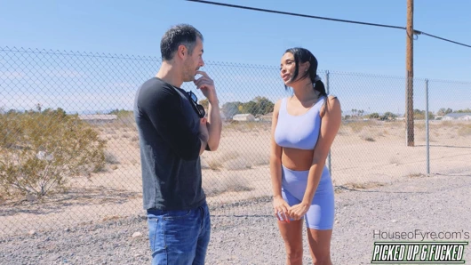 Porno yıldızı Anissa Kate'i alıp götürüp sikiyor