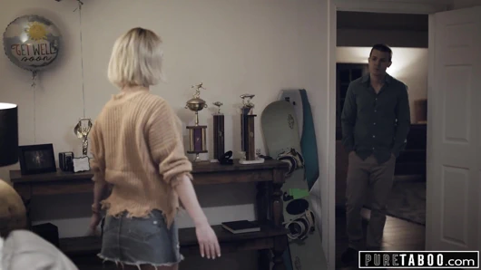 Saf tabu üvey yaralı adım oğlu zevk kendisi yardımcı oldu