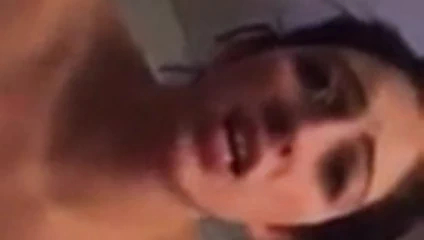 azgın kız arkadaşı darbeler