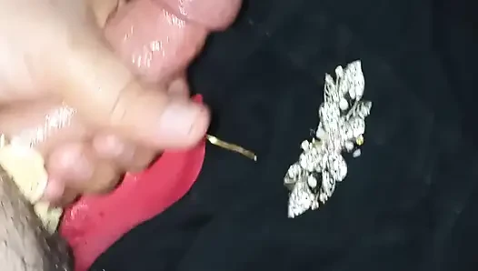 Kocam brazzer'ime ve giflerime boşalıyor