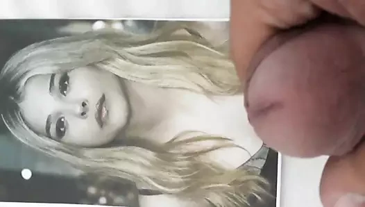 Cum üzerinde chloe moretz 3