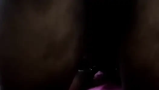 Karım seksi bir adamla sikişiyor