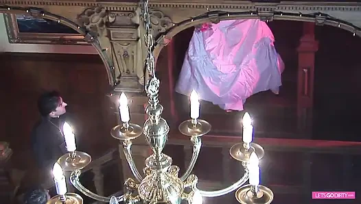 Azgın gelin ve vampir sürtüklerle grup seks