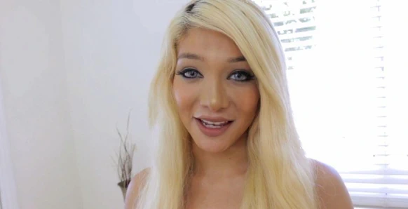 Küçücük minyon küçük sıcak genç sarışın genç röportaj sikme pov