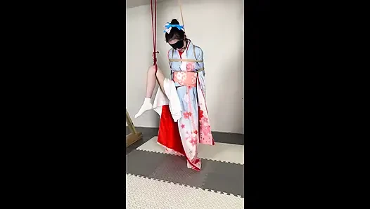 Güneşli bir günde kimono giymenin doruk versiyonu